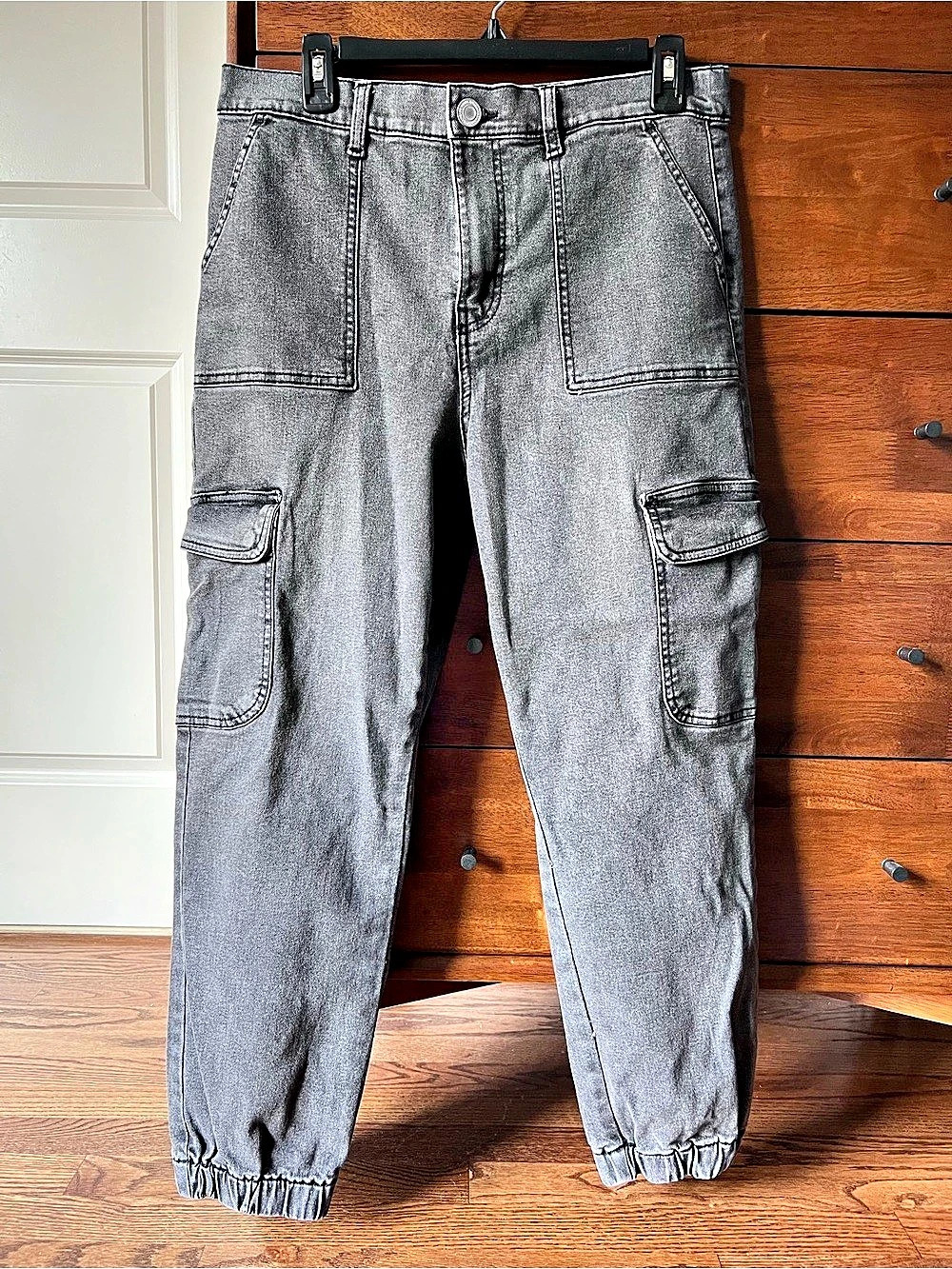 SO Cargo Jogger Gray/Black Size Medium